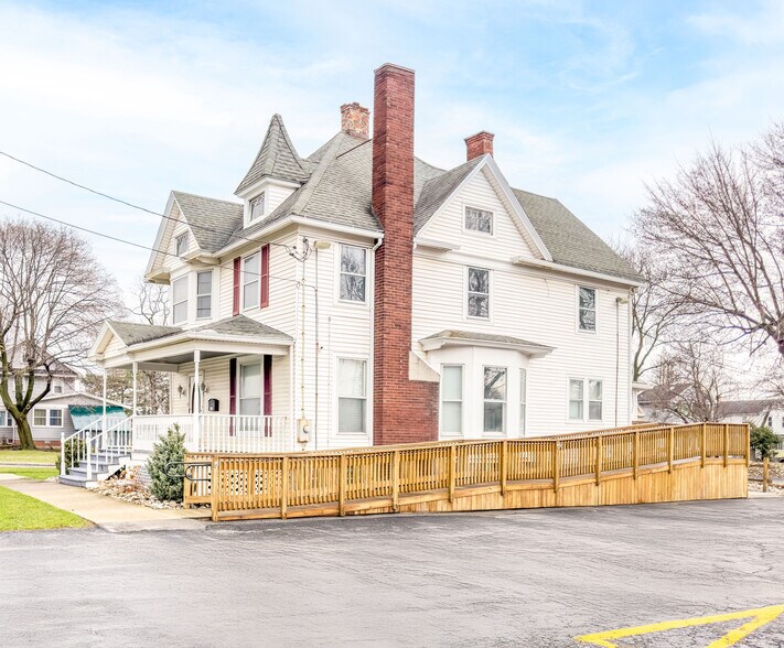 More Photos Of 1367 W Ridge Rd, Rochester Office For Sale