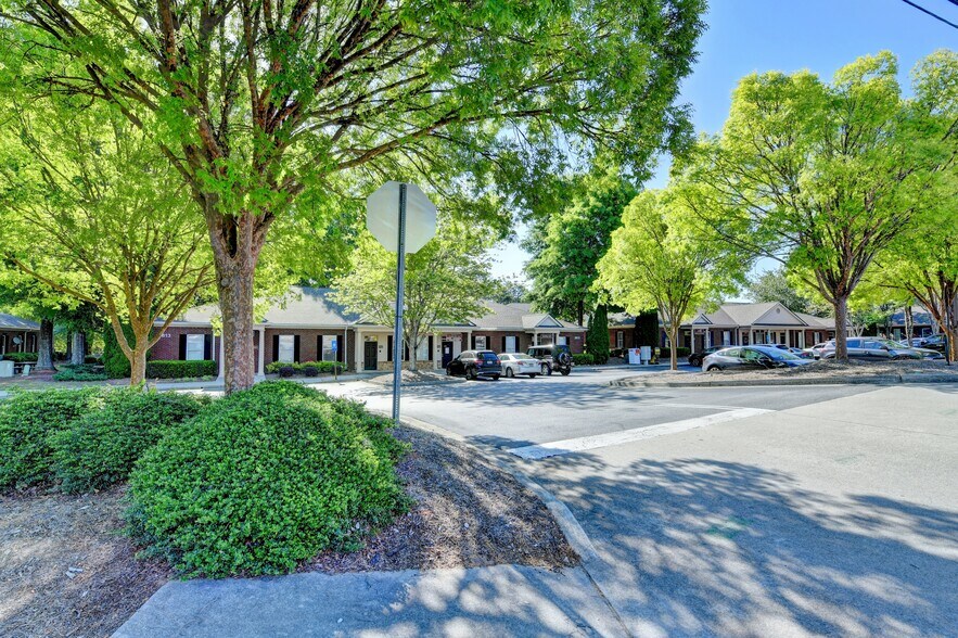 More Photos Of 3613 Braselton Hwy, Dacula Office For Lease