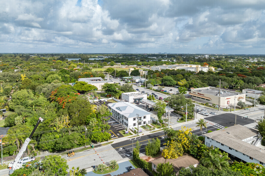 More Photos Of 5620 SW 67th Ave, South Miami Office For Lease