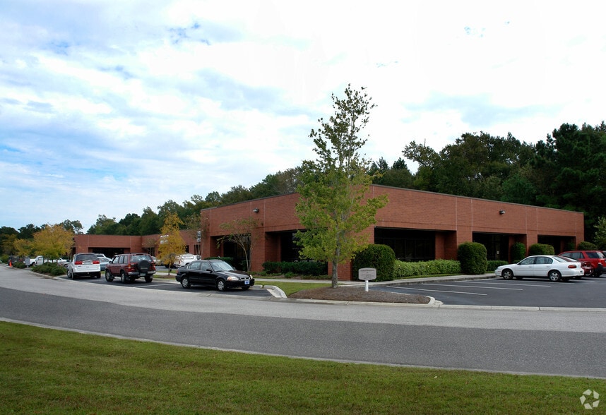 More Photos Of 2090 Executive Hall Rd, Charleston Medical For Lease
