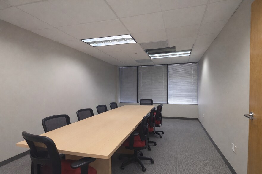 More Photos Of 7675 Dagget St, San Diego Office For Lease