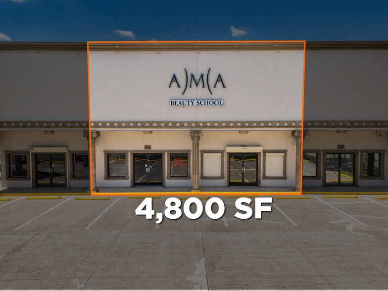 More Photos Of 1912 S Main St, McAllen Storefront For Lease