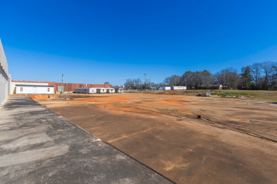 More Photos Of 2115 S McDuffie St, Anderson Manufacturing For Sale