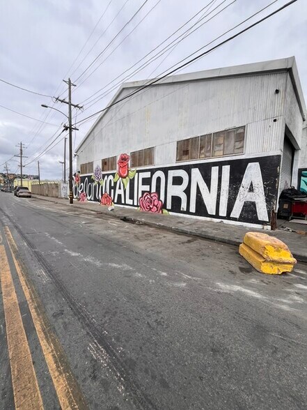 More Photos Of 801 100th Ave, Oakland Warehouse For Sale