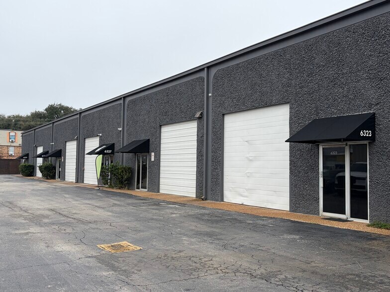 More Photos Of 6315-6331 Skyline Dr, Houston Distribution For Lease
