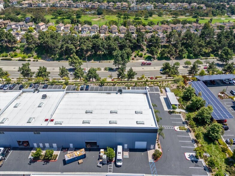 More Photos Of 2434 Fenton St, Chula Vista Showroom For Sale