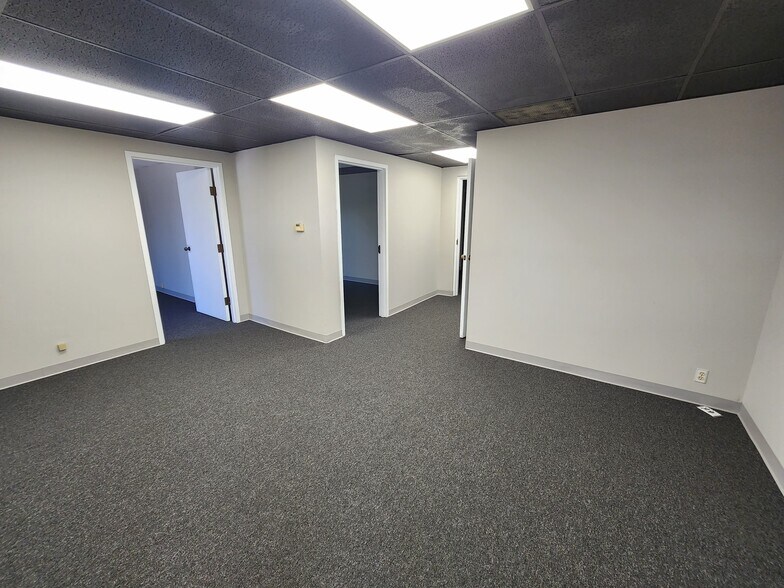 More Photos Of 3417 Roger B Chaffee Memorial Dr SE, Grand Rapids Industrial For Sale