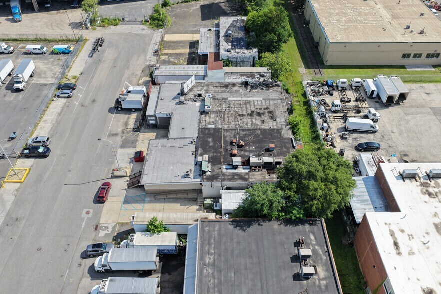More Photos Of 3632 S 3rd St, Philadelphia Food Processing For Lease