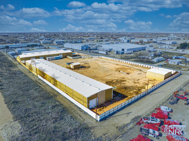 More Photos Of 715 W 81st St, Odessa Warehouse For Sale
