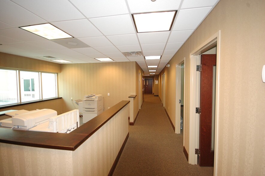 More Photos Of 1517 Reisterstown Rd, Pikesville Coworking Space