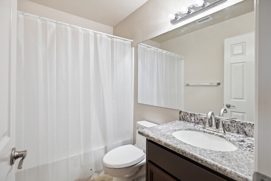 More Photos Of 445-523 Hart Dr, El Cajon Apartments For Sale