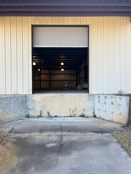 More Photos Of 824 Bass Burkett Rd, Bassfield Manufacturing For Sale