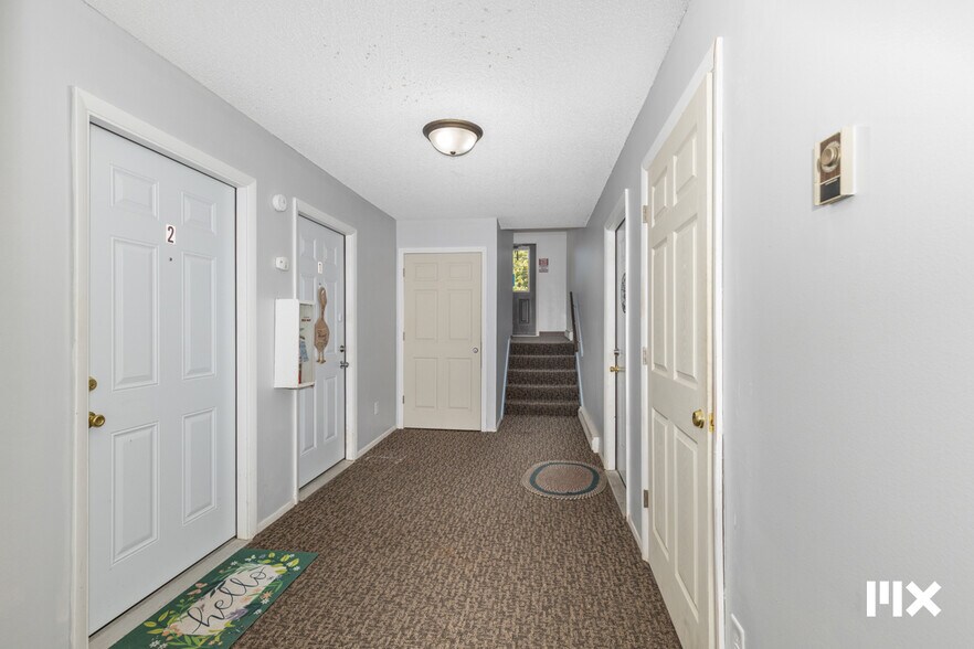 More Photos Of 757 W Shepherd St, Charlotte Apartments For Sale