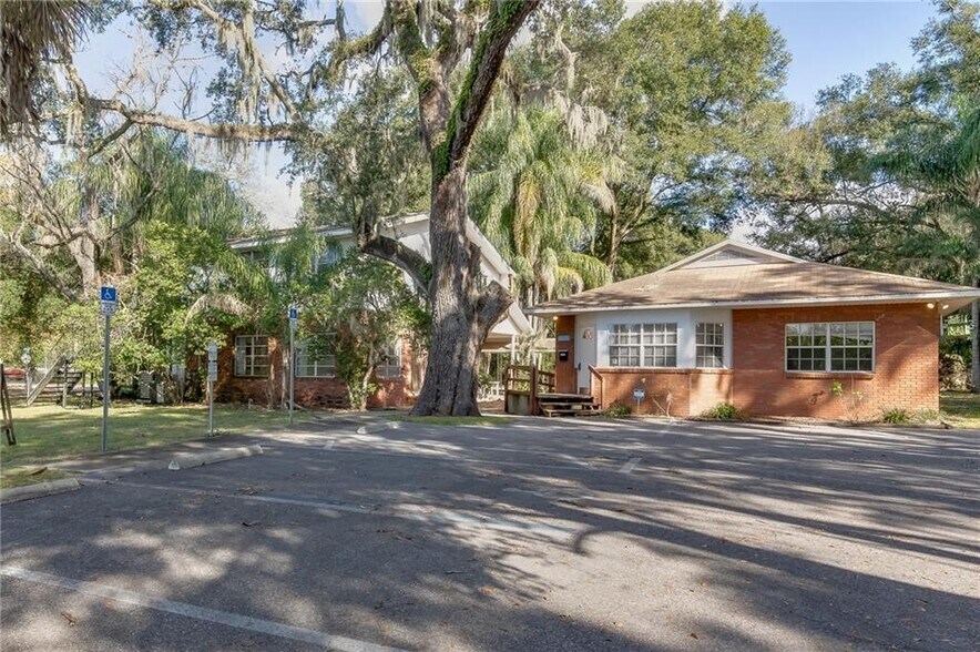 More Photos Of 38022 River Rd, Dade City Medical For Lease