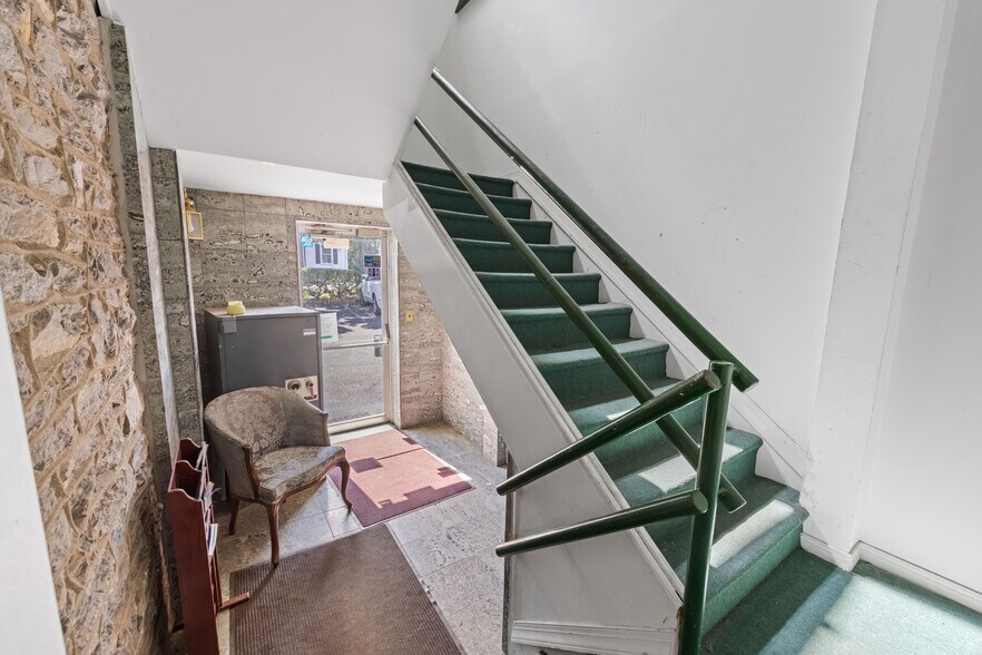 More Photos Of 118 S Bellevue Ave, Langhorne Office For Sale