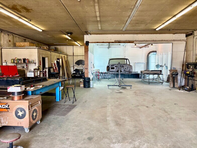 More Photos Of 3 Two Boys Ln, Plains Warehouse For Sale