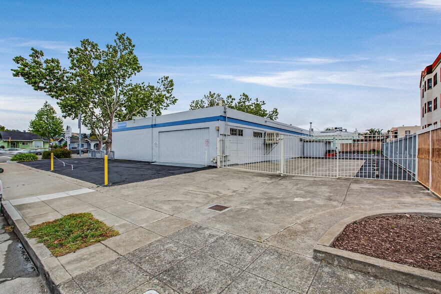 More Photos Of 355 E 14th St, San Leandro Auto Repair For Sale