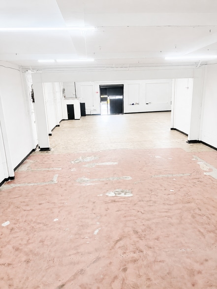 More Photos Of 2023-2043 S Santa Fe Ave, Los Angeles Unknown For Lease