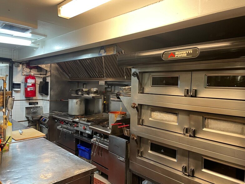 More Photos Of 259-263 Bleecker St, New York Apartments For Lease