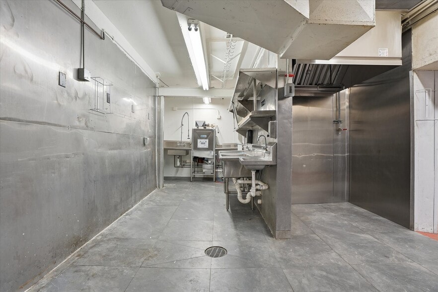 More Photos Of 45 NW 22nd Ave, Miami Restaurant For Sale