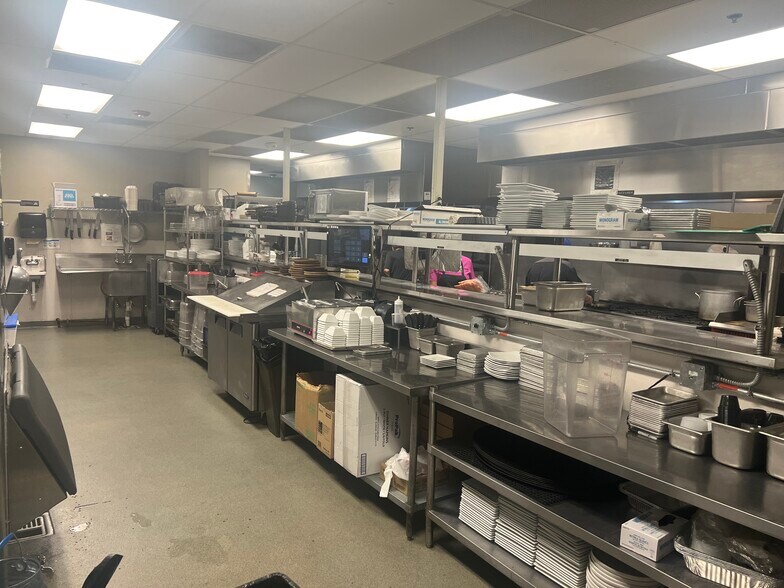 More Photos Of 4801 Thompson Pky, Johnstown General Retail For Sale