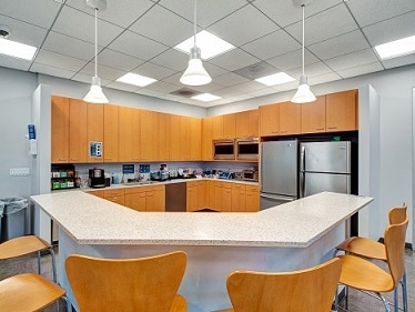 More Photos Of 555 1st St, San Fernando Warehouse For Sale