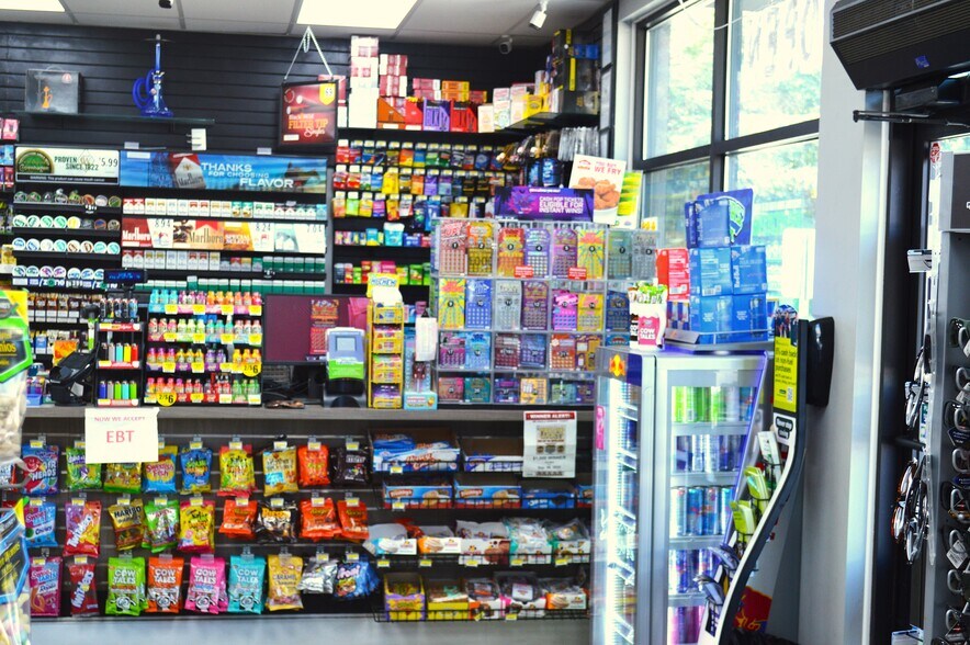 More Photos Of 341 S Main St, Bishopville Service Station For Sale
