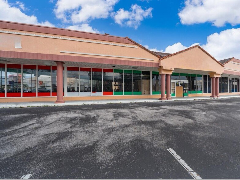 More Photos Of 2905 Vineland Rd, Kissimmee Freestanding For Sale