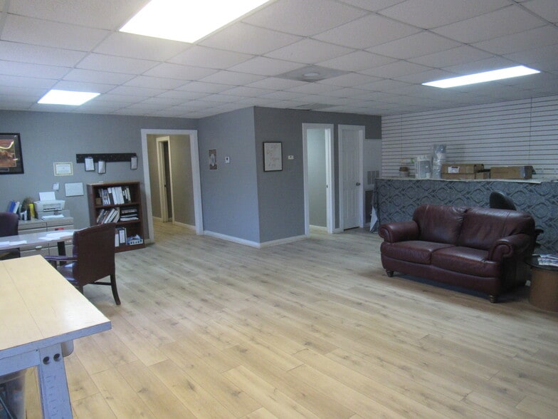 More Photos Of 659 Martin Duke Rd, Van Alstyne Warehouse For Lease