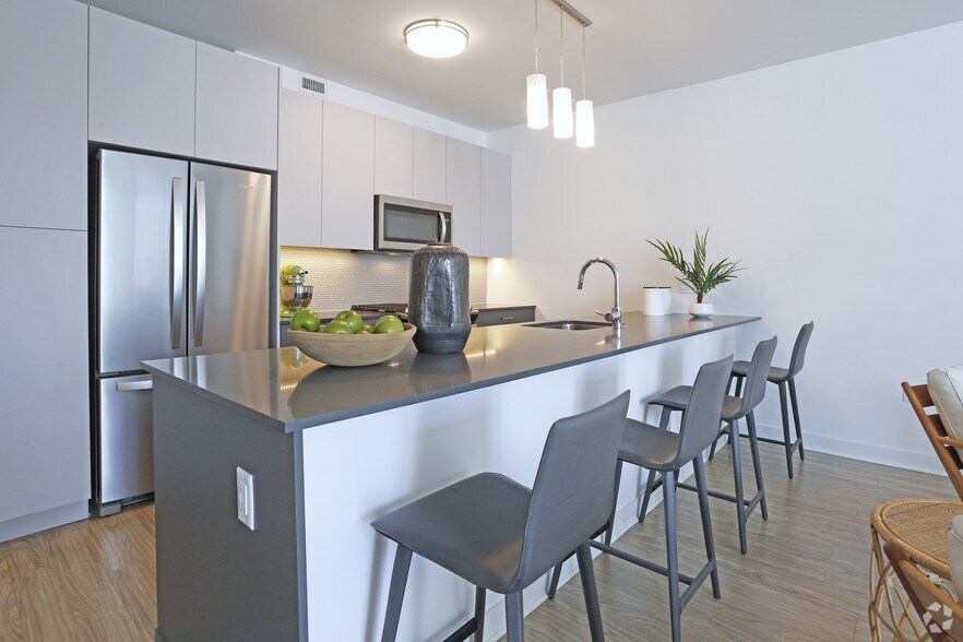 More Photos Of 720 S Wells St, Chicago Multifamily For Sale