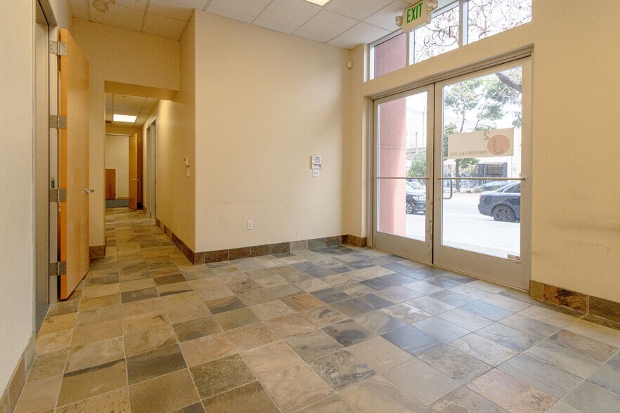 More Photos Of 1929 Van Ness Ave, San Francisco Flex For Sale