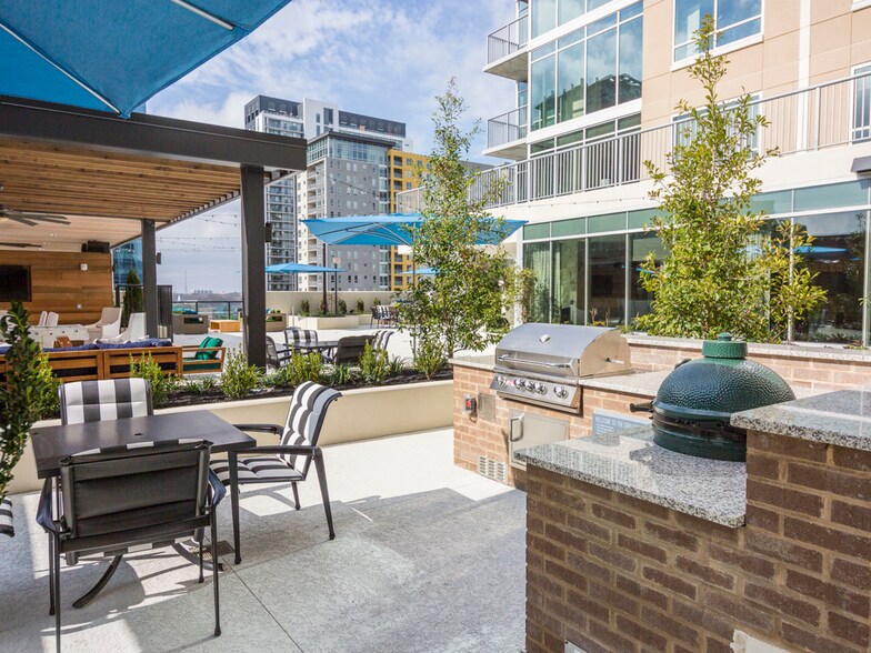 More Photos Of 880 W Peachtree St NW, Atlanta Apartments For Lease
