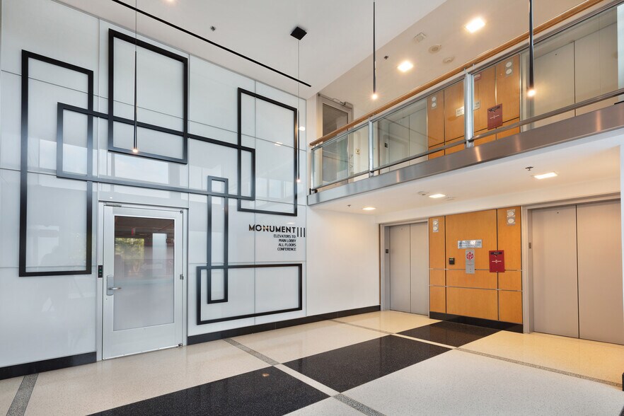 More Photos Of 12930 Worldgate Dr, Herndon Office For Lease