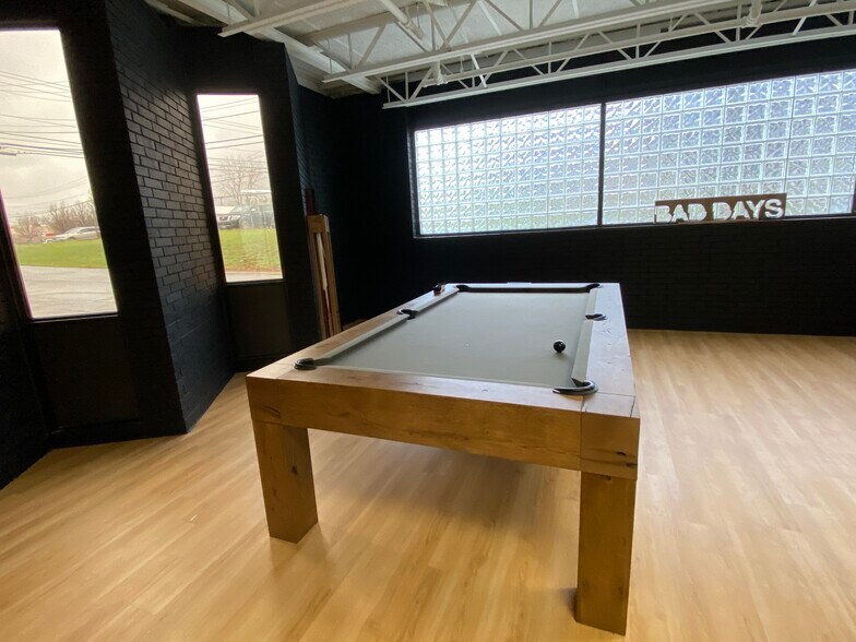 More Photos Of 350 Buell Rd, Rochester Manufacturing For Lease