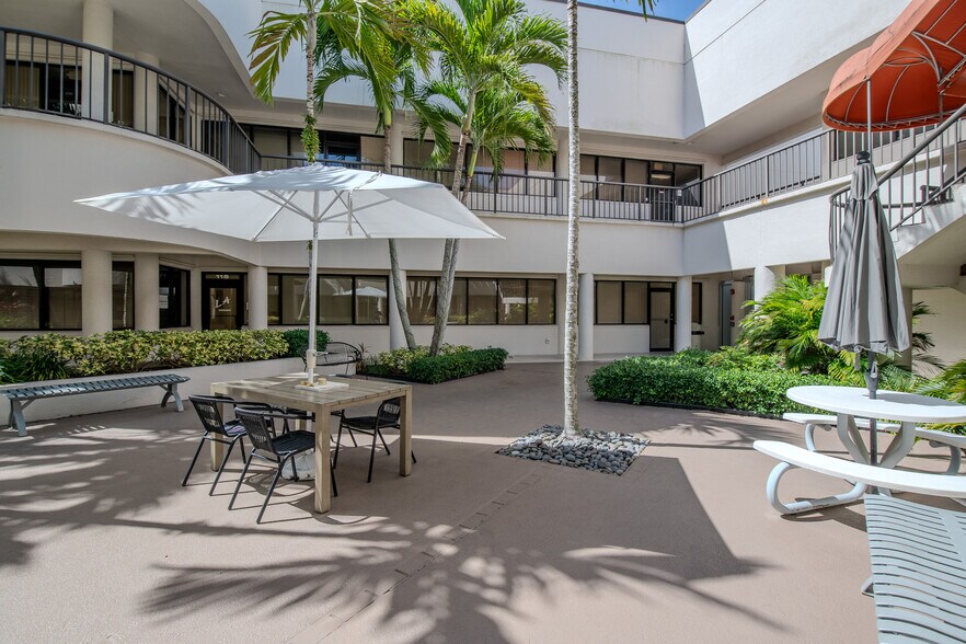 More Photos Of 851 Broken Sound Pky NW, Boca Raton Office For Lease