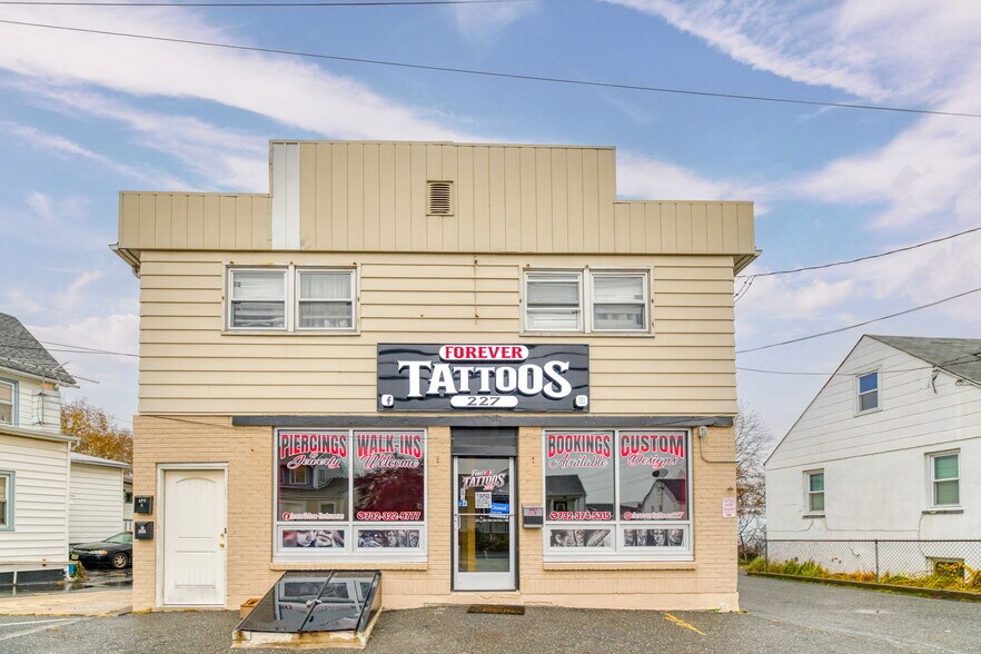 More Photos Of 227 Main St, Milltown Storefront Retail Residential For Lease