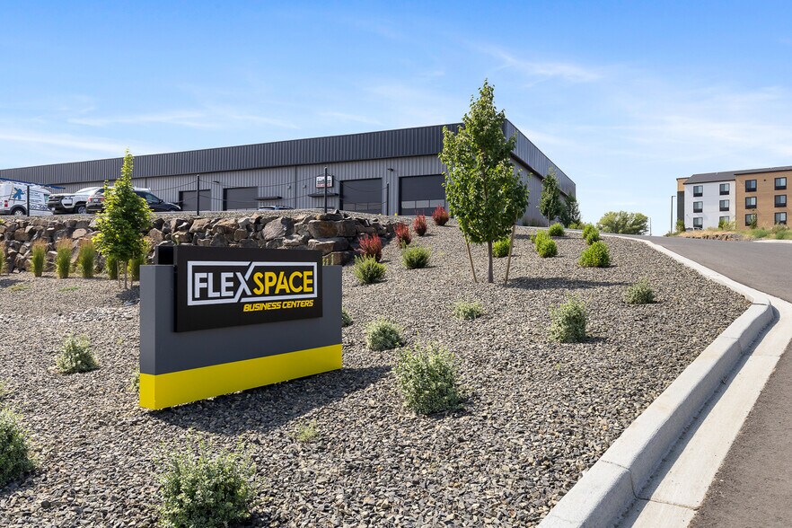 Primary Photo Of 1333 Tapteal Dr, Richland Warehouse For Lease