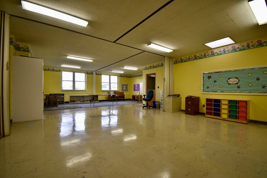 More Photos Of 209 Washtenaw Rd, Ypsilanti Specialty For Lease