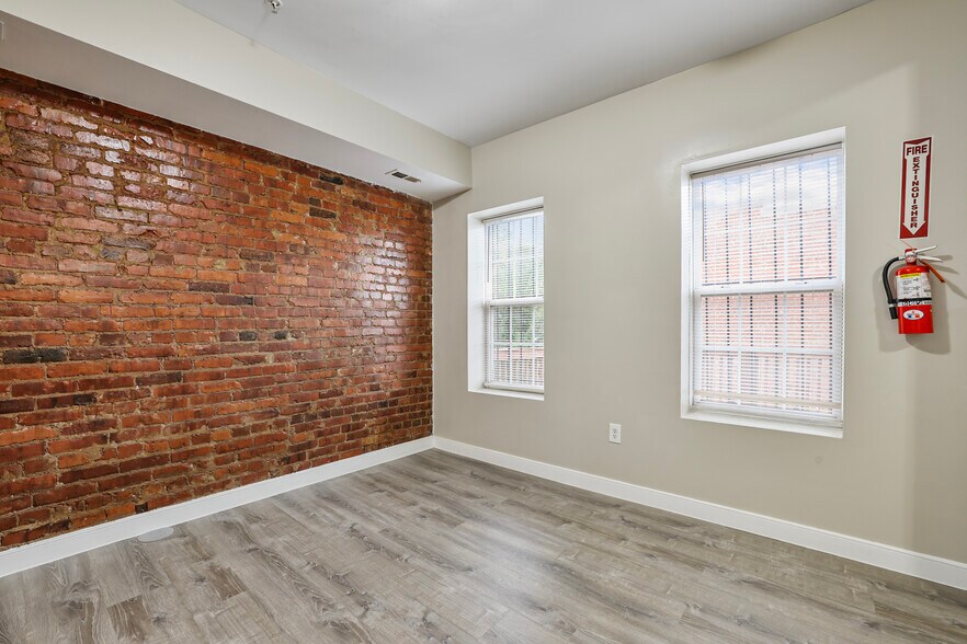 More Photos Of 302 V St NE, Washington Multifamily For Sale