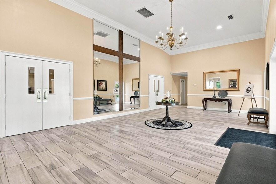 More Photos Of 7602 Kenya St, Jacksonville Specialty For Sale