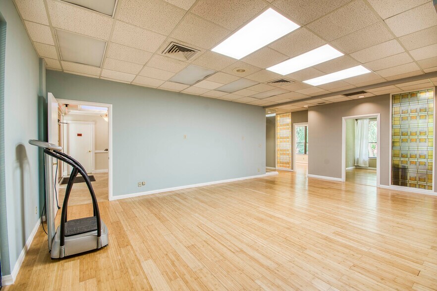 More Photos Of 11211 Prosperity Farms Rd, Palm Beach Gardens Medical For Sale