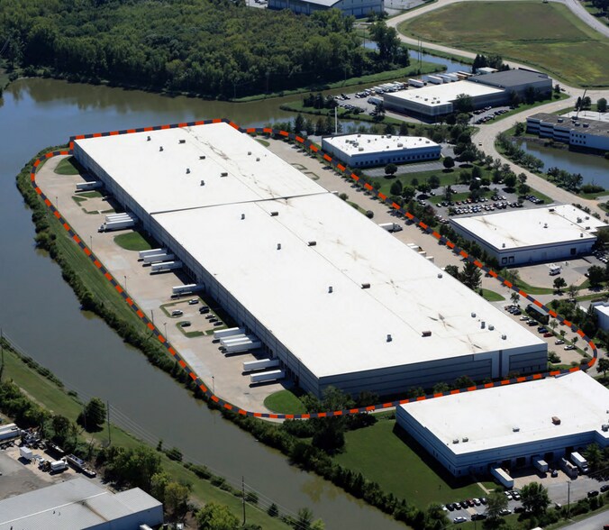 Primary Photo Of 13330 Lakefront Dr, Earth City Distribution For Lease