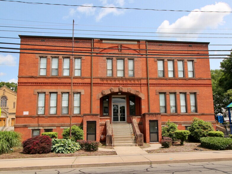 Primary Photo Of 115 Lewis Ave, Meriden Office Residential For Sale