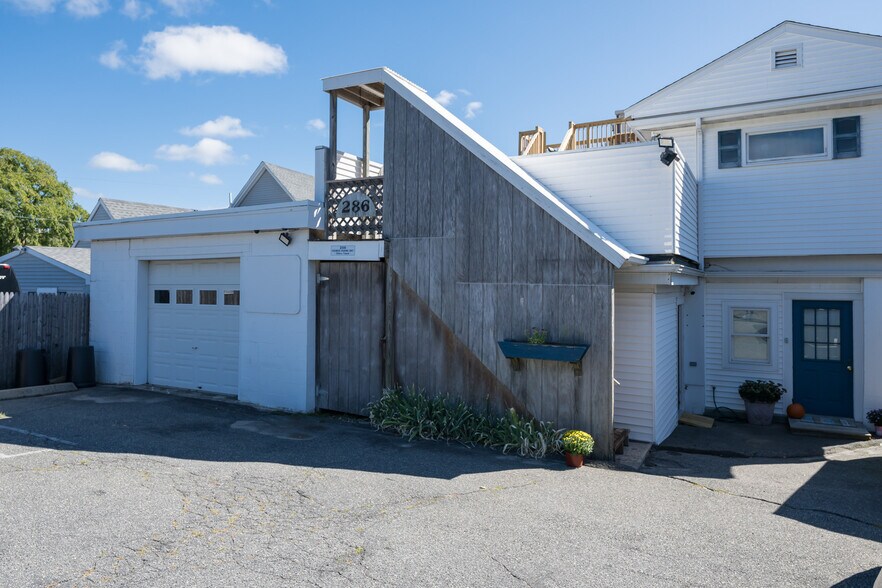 More Photos Of 286 Teaticket Hwy, Teaticket Freestanding For Sale