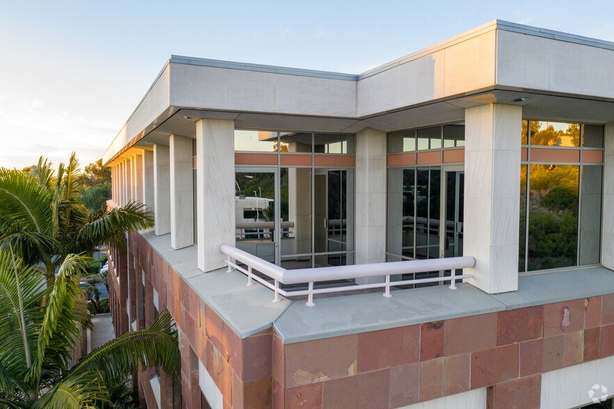 More Photos Of 1902 Wright Pl, Carlsbad Office For Lease