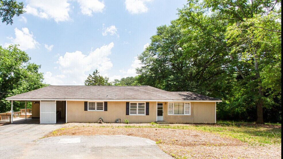 Primary Photo Of 2758 Five Forks Trickum Rd, Lawrenceville Office For Sale