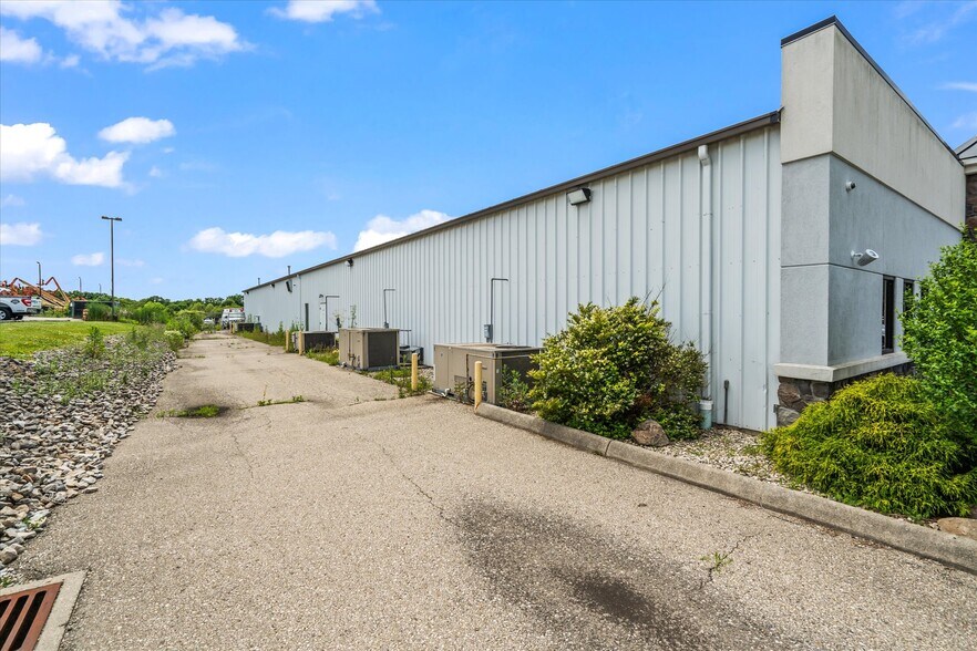 More Photos Of 2740 W National Rd, Vandalia Industrial For Sale