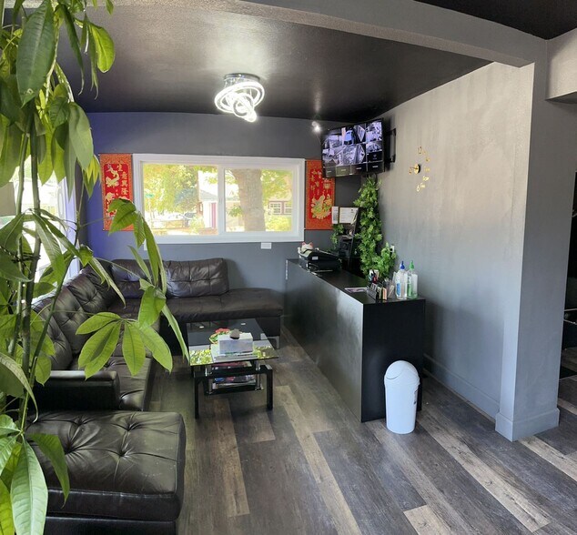 More Photos Of 509 E 13th Ave, Eugene General Retail For Sale