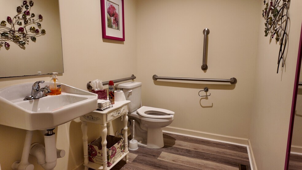 More Photos Of 236-238 S Allen Rd, Wake Forest General Retail For Sale