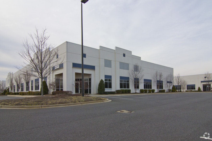 More Photos Of 4735 Corporate Dr, Concord Light Distribution For Lease